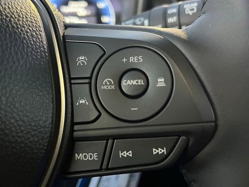 Used 2026 Toyota Corolla Cross XLE w/ Convenience Package image 27