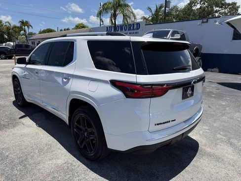 Used 2022 Chevrolet Traverse Premier w/ LPO, Blackout Package image 7