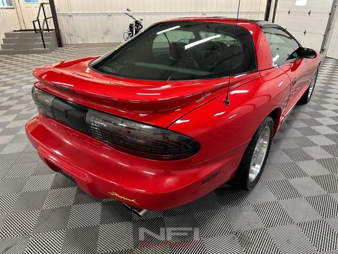 Used 1994 Pontiac Firebird Formula RWD image 8
