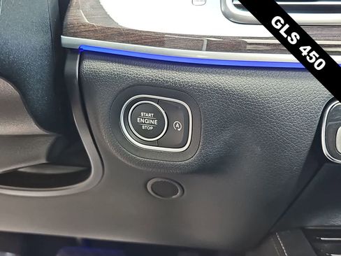 Used 2024 Mercedes-Benz GLS 450 4MATIC image 41