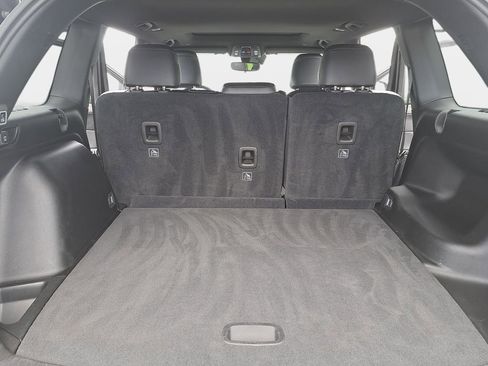 Certified 2024 Jeep Grand Cherokee Altitude AWD/4WD image 13