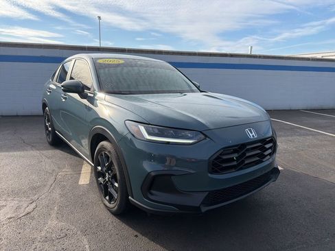 Certified 2025 Honda HR-V Sport image 7