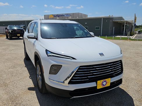 New 2026 Buick Enclave Preferred w/ Power Package FWD image 7