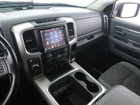 Used 2019 RAM 1500 Classic SLT w/ Black Appearance Group AWD/4WD image 25
