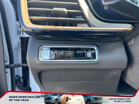 New 2026 Buick Envision Avenir image 24