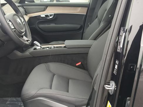 Certified 2026 Volvo XC90 B6 Plus w/ Protection Package Premier image 15