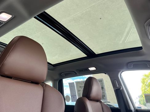 New 2026 Subaru Ascent Touring AWD/4WD image 17