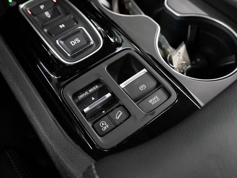 Certified 2025 Honda Pilot EX-L image 28