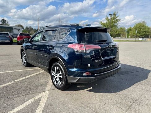 Used 2018 Toyota RAV4 LE w/ All Weather Liner Package AWD/4WD image 4