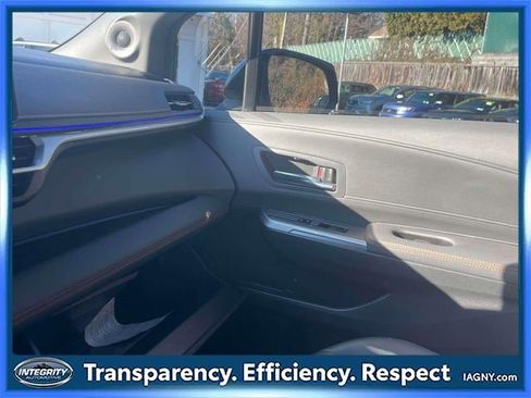 Certified 2024 Toyota Sienna XSE image 34