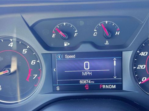 Used 2022 Chevrolet Camaro LT RWD image 14