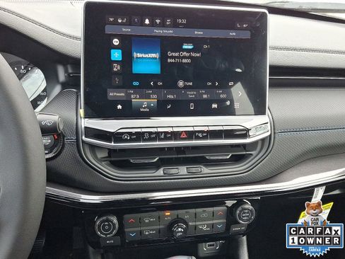 New 2026 Jeep Compass Limited image 9