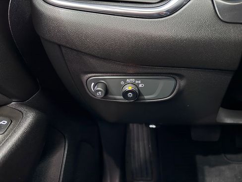 Certified 2023 Chevrolet Equinox LT AWD/4WD image 23