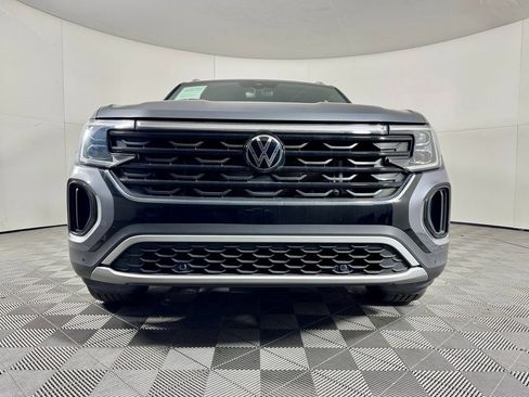 Used 2024 Volkswagen Atlas Cross Sport SE image 9