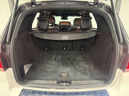 Used 2018 Mercedes-Benz GLE 43 AMG 4MATIC w/ Parking Assist Package image 33