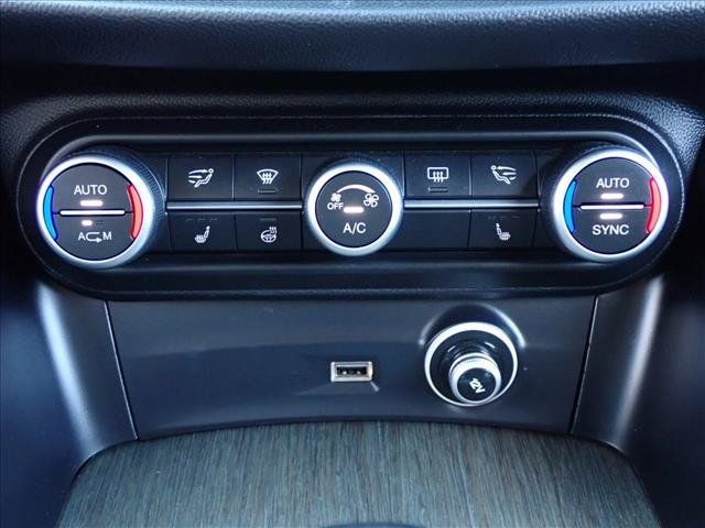 Used 2018 Alfa Romeo Stelvio Ti AWD/4WD image 20