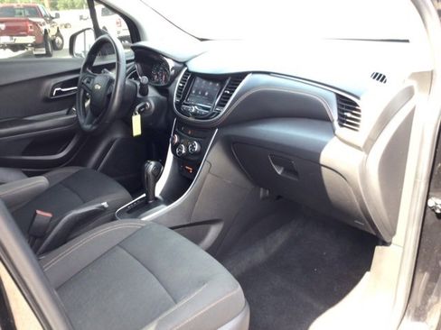 Used 2021 Chevrolet Trax LS w/ Tint and Cruise Package image 14