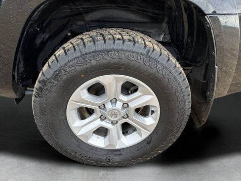 Used 2024 Toyota 4Runner SR5 Premium w/ Moonroof Package AWD/4WD image 14