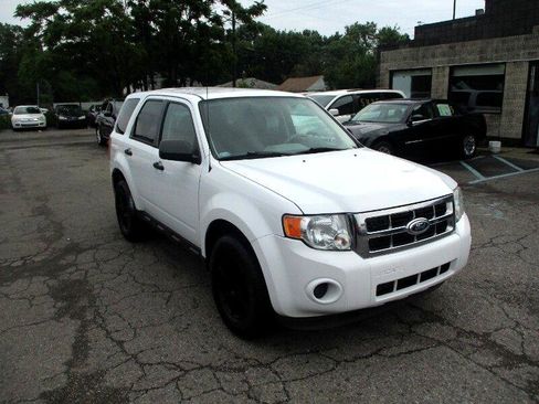 Used 2012 Ford Escape XLS image 1