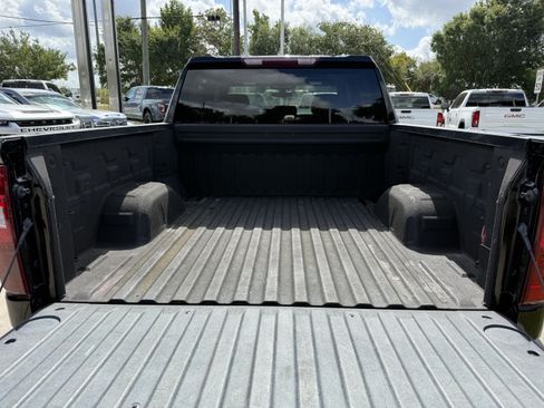 Used 2022 Chevrolet Silverado 1500 LT AWD/4WD image 29