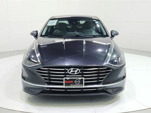 Used 2022 Hyundai Sonata SE image 2