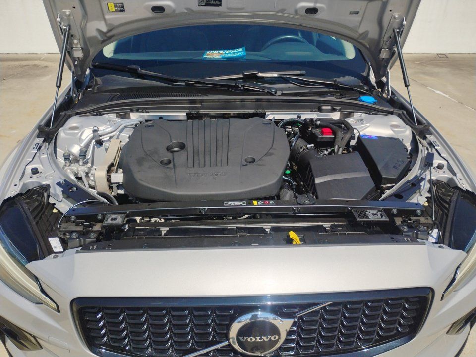 Used 2024 Volvo S60 B5 Plus FWD image 16