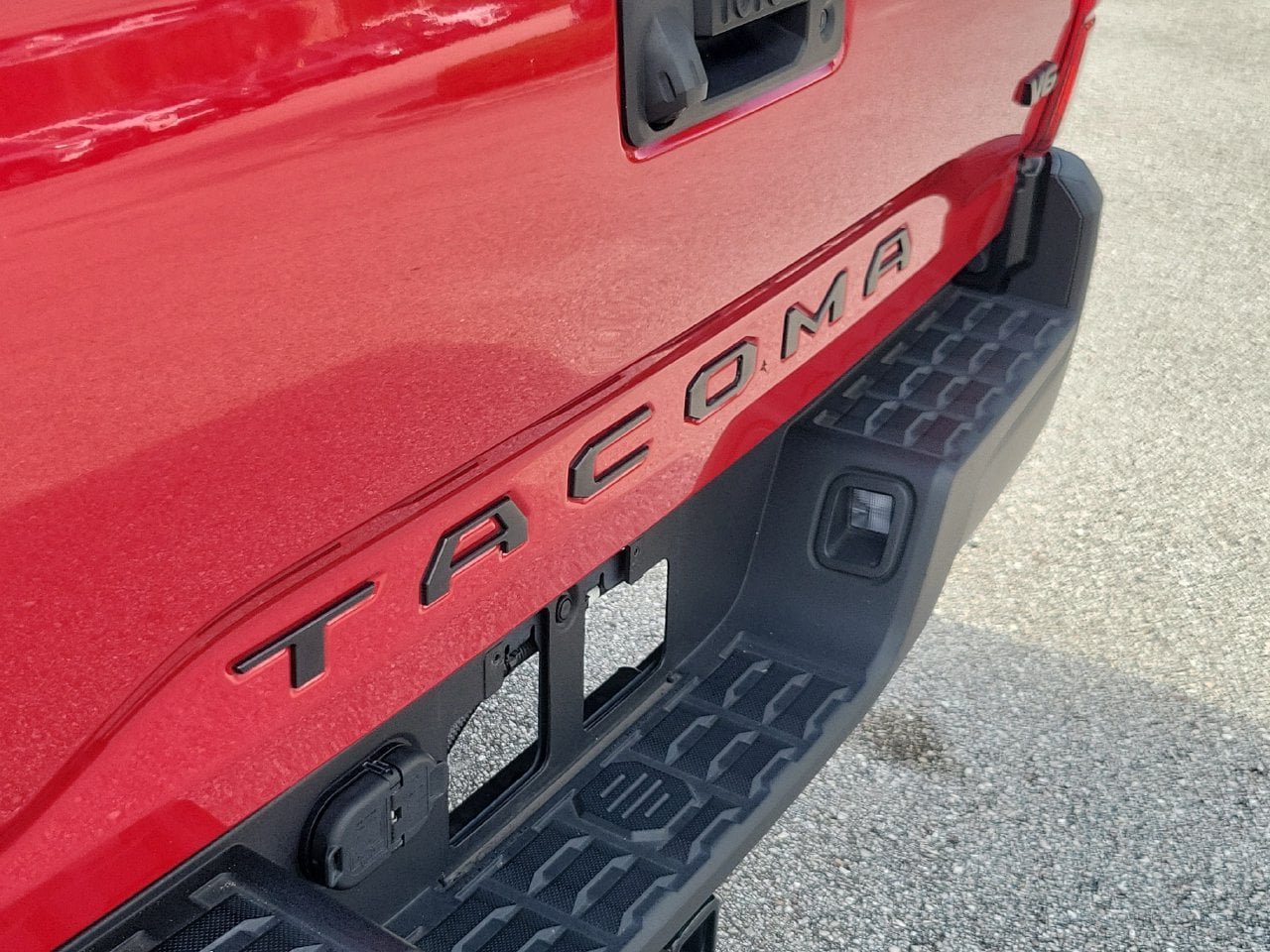 Used 2023 Toyota Tacoma SR5 RWD image 6