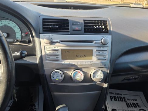 Used 2010 Toyota Camry SE image 25