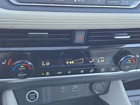 Certified 2023 Nissan Rogue SL image 16