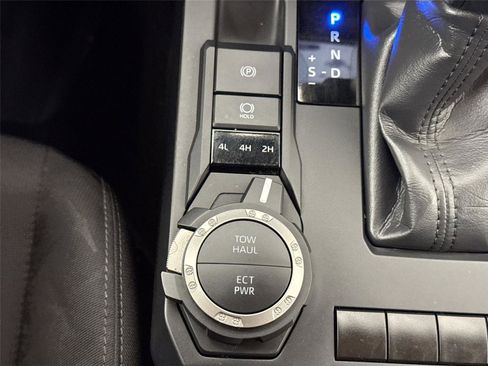 Certified 2024 Toyota Tacoma SR5 image 27