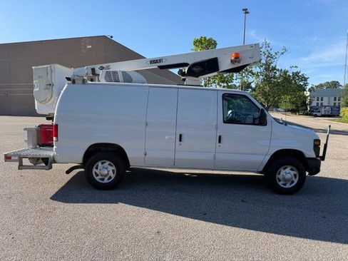 Used 2014 Ford E-350 and Econoline 350 Super Duty RWD image 32