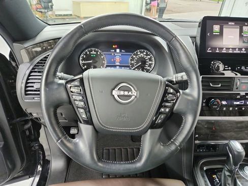 Used 2023 Nissan Armada Platinum w/ Captain's Chairs Package RWD image 17