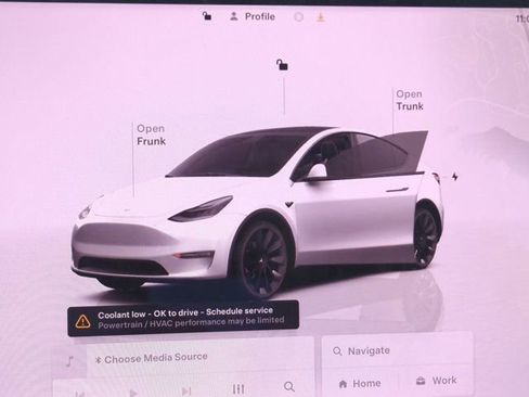Used 2022 Tesla Model Y Long Range image 22