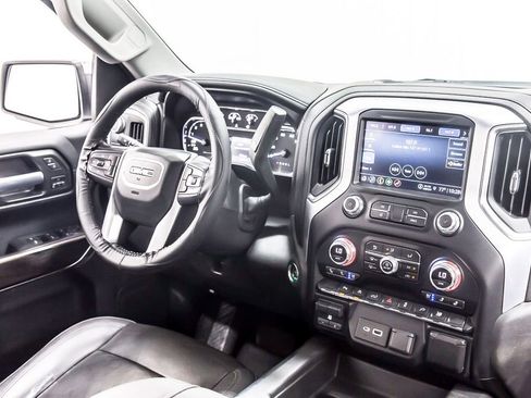 Used 2021 GMC Sierra 1500 SLT RWD image 20