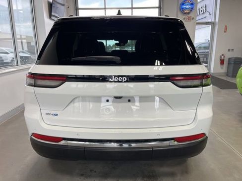 Used 2024 Jeep Grand Cherokee Limited 4xe image 5