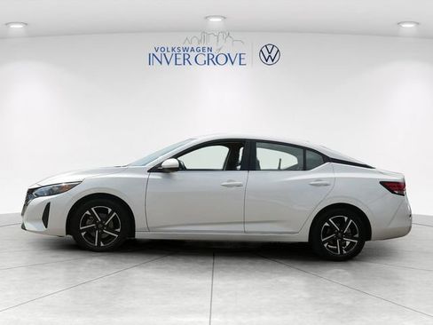 Used 2024 Nissan Sentra SV FWD image 4