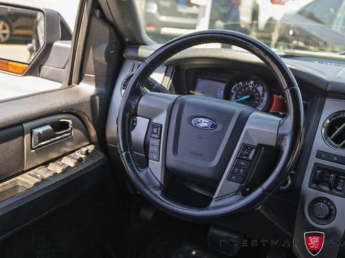 Used 2017 Ford Expedition Limited w/ Equipment Group 301A AWD/4WD image 40