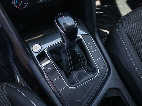 Used 2022 Volkswagen Tiguan S image 20