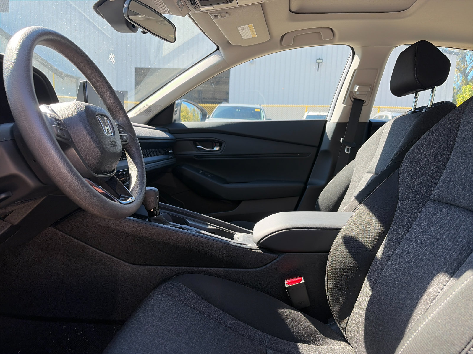 Used 2025 Honda Accord SE image 11