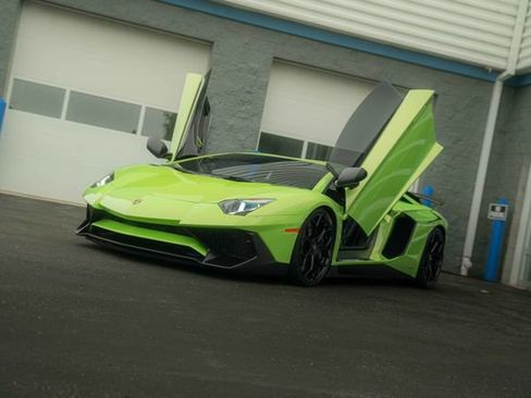Used 2016 Lamborghini Aventador LP 750-4 Superveloce AWD/4WD image 28