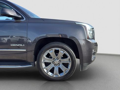 Used 2017 GMC Yukon Denali w/ Open Road Package AWD/4WD image 21