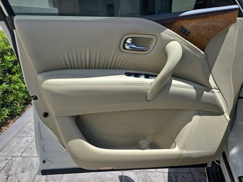Used 2013 INFINITI QX56 4WD w/ Theater Pkg image 14