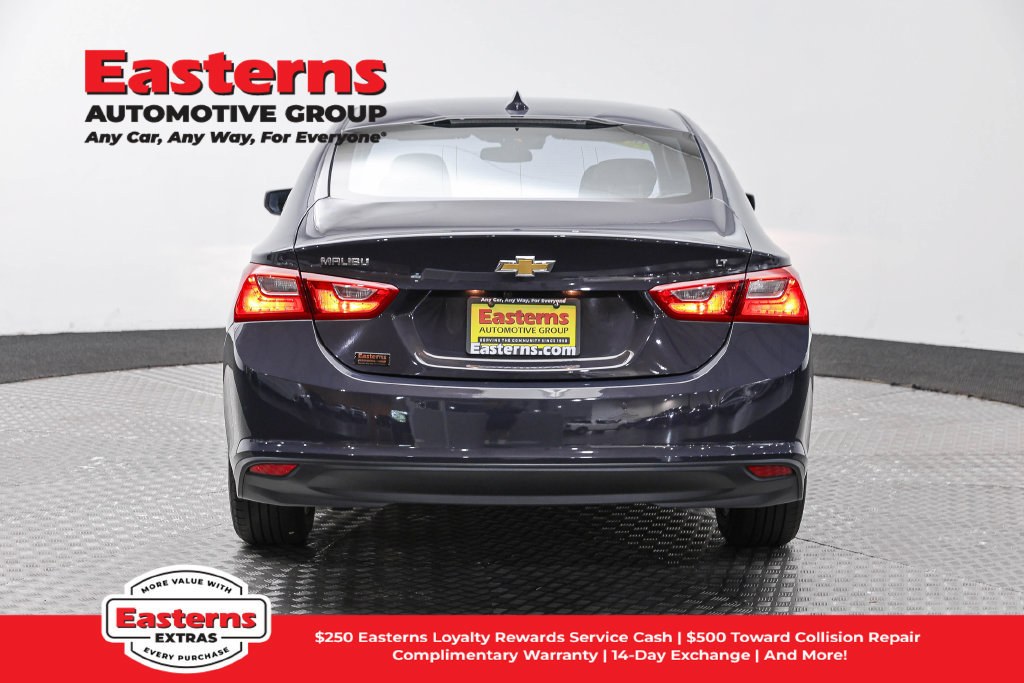 Used 2025 Chevrolet Malibu LT FWD image 7