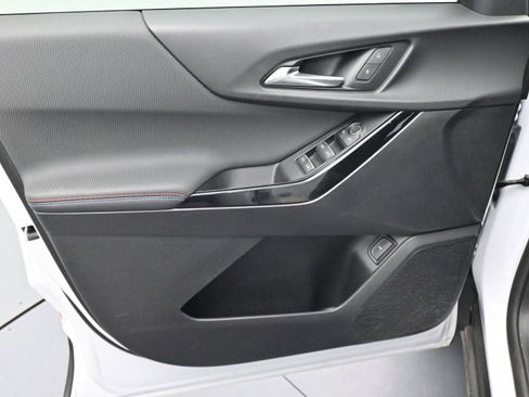 Used 2025 Chevrolet Equinox RS FWD image 10