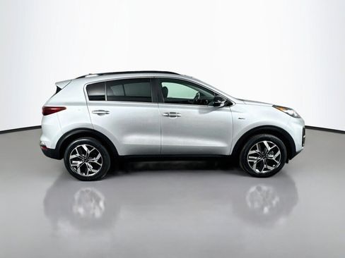 Used 2022 Kia Sportage EX AWD/4WD image 6