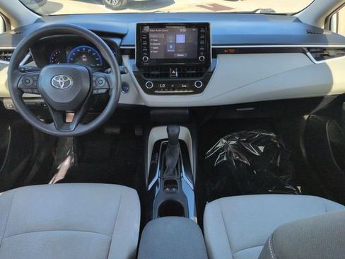 Used 2020 Toyota Corolla LE FWD image 14