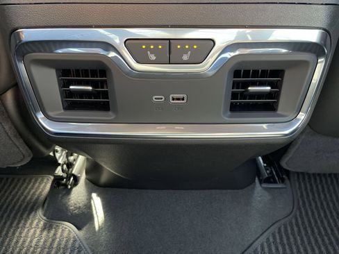 New 2025 GMC Sierra 3500 Denali Ultimate AWD/4WD image 58