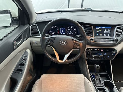 Used 2018 Hyundai Tucson Sport FWD image 23