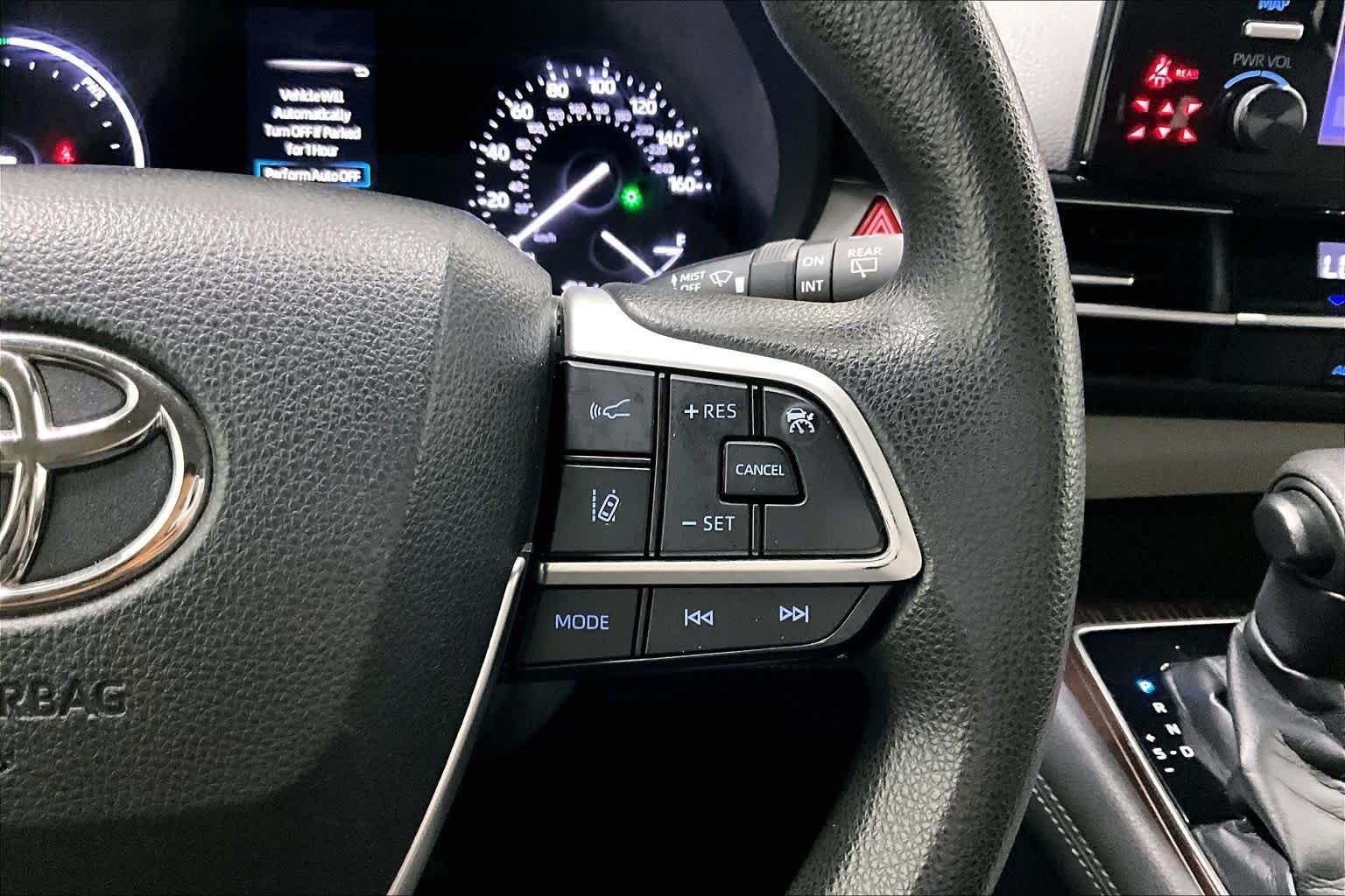 Used 2021 Toyota Sienna LE FWD image 22