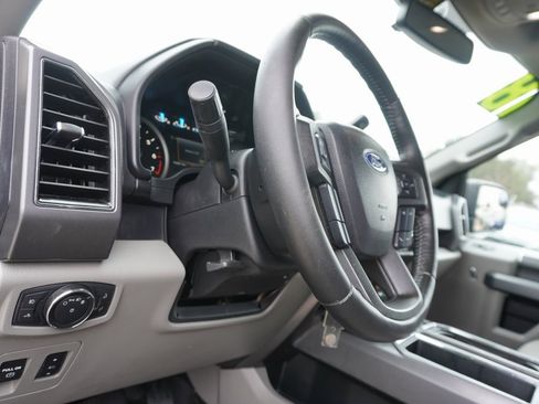 Used 2018 Ford F150 XLT w/ Equipment Group 302A Luxury image 12